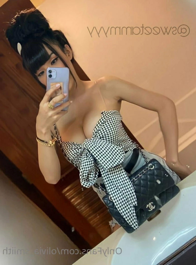 Olivia Smith 🔥 [ olivia_smiith ] Onlyfans leaked photo 14714435 on Hotleaks.tv