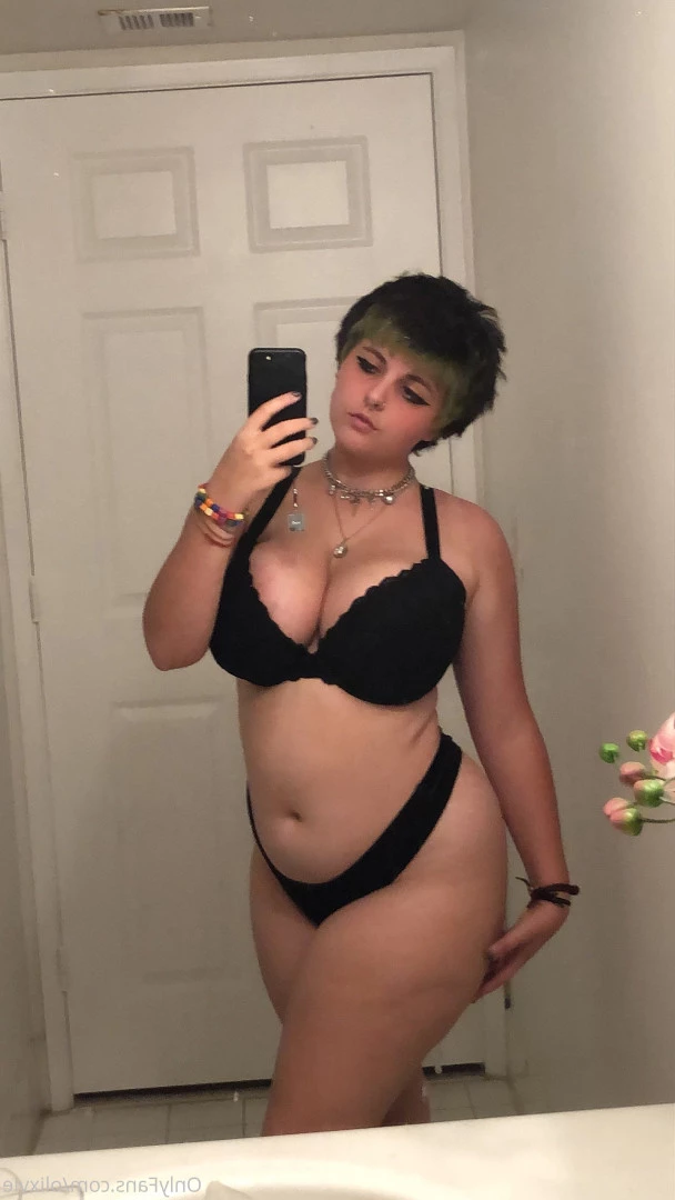 Oli☆彡 [ olixvie ] Onlyfans leaked photo 8137366 on Hotleaks.tv