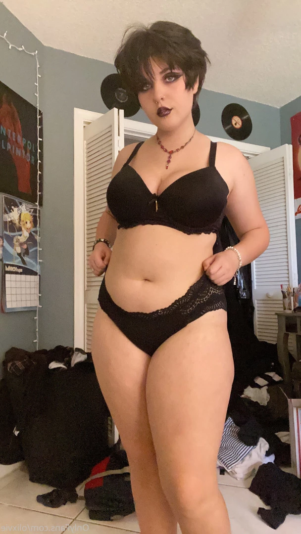Oli☆彡 [ olixvie ] Onlyfans leaked photo 8140433 on Hotleaks.tv