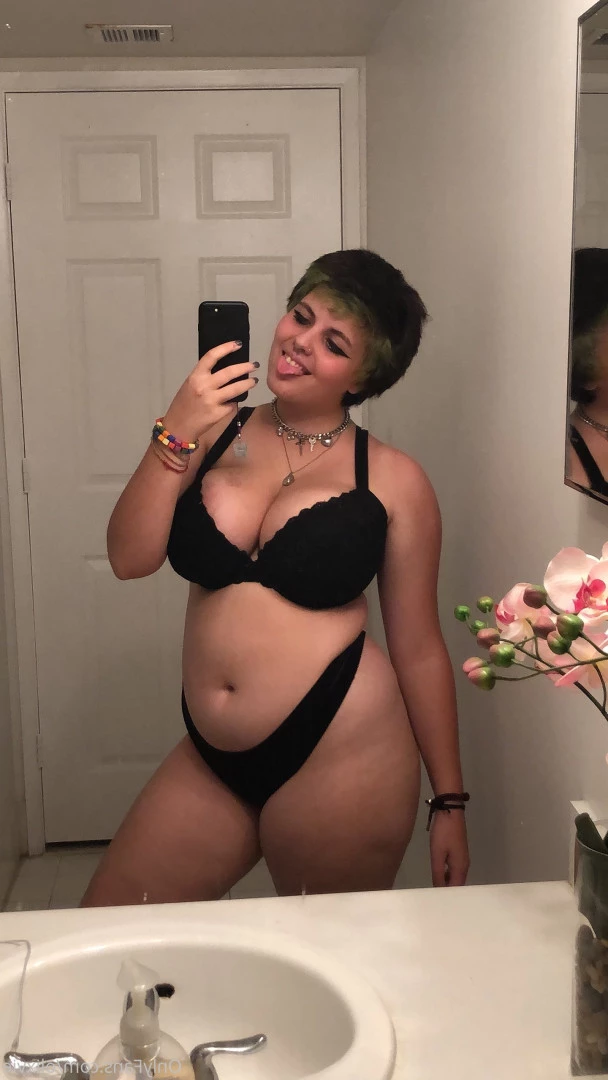 Oli☆彡 [ olixvie ] Onlyfans leaked photo 8145806 on Hotleaks.tv