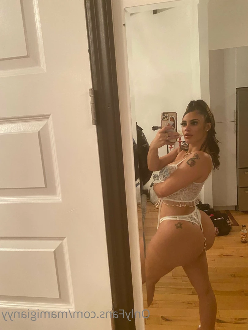 Mami Giany [ mamigianyy ] Onlyfans leaked photo 9827670 on Hotleaks.tv