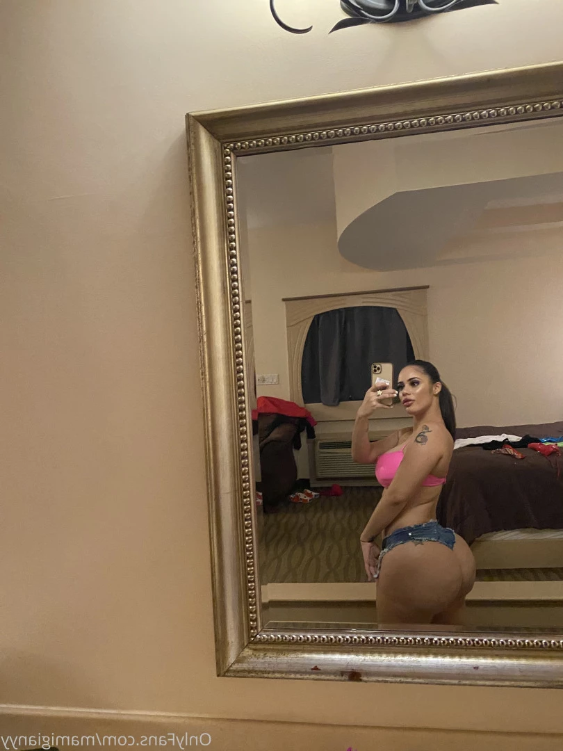 Mami Giany [ mamigianyy ] Onlyfans leaked photo 9827978 on Hotleaks.tv
