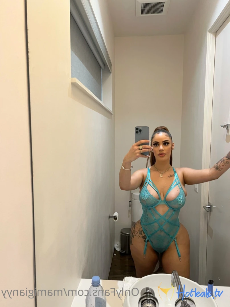Mami Giany [ mamigianyy ] Onlyfans leaked photo 9827984 on Hotleaks.tv