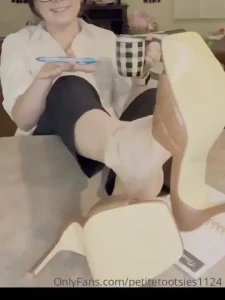 petitetootsies1124 Onlyfans leaked video 18179419 on Hotleaks.tv