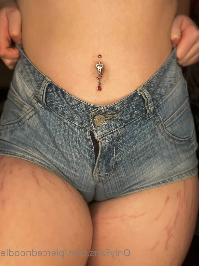 𝔓𝔦𝔢𝔯𝔠𝔢𝔡𝔑𝔬𝔬𝔡𝔩𝔢 🍜 [ piercednoodle ] Onlyfans leaked photo 8123380 on Hotleaks.tv