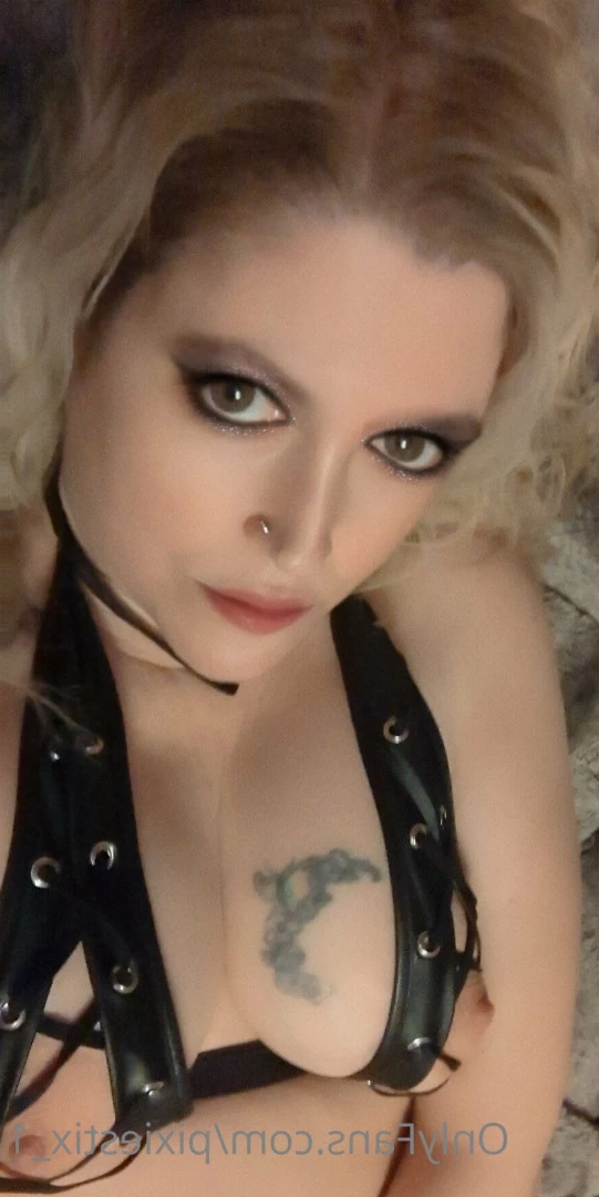 Pixie [ pixiestix_1 ] Onlyfans leaked photo 8309886 on Hotleaks.tv