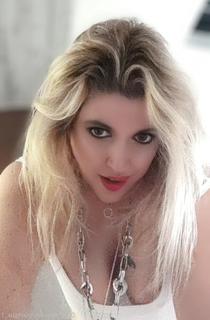 Pixie [ pixiestix_1 ] Onlyfans leaked photo 8311767 on Hotleaks.tv