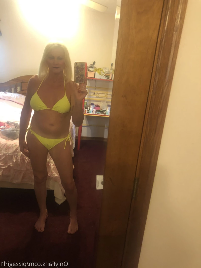 pizzagirl1 Onlyfans leaked photo 9884846 on Hotleaks.tv