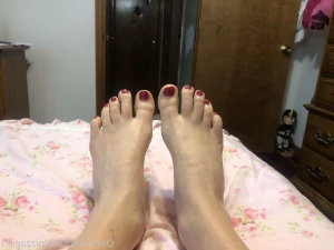 9884987