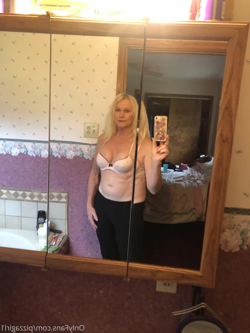 pizzagirl1 Onlyfans leaked photo 9885037 on Hotleaks.tv