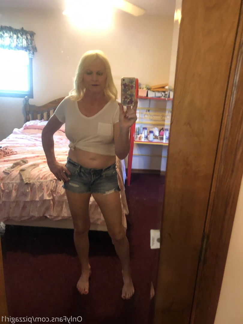 pizzagirl1 Onlyfans leaked photo 9885045 on Hotleaks.tv