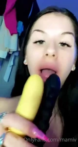 1640297