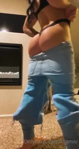 1640325