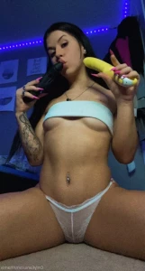 768361