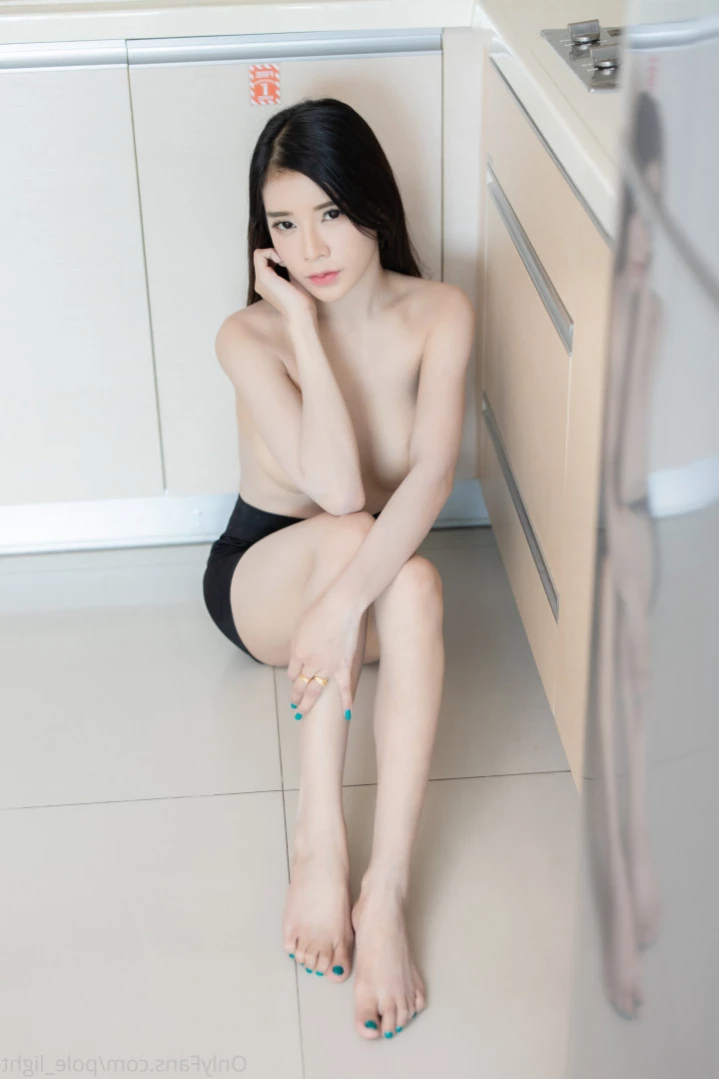 Pole Light [ pole_light ] Onlyfans leaked photo 11322835 on Hotleaks.tv