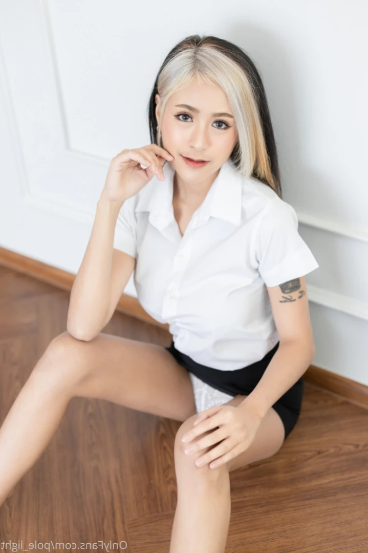 Pole Light [ pole_light ] Onlyfans leaked photo 12156369 on Hotleaks.tv