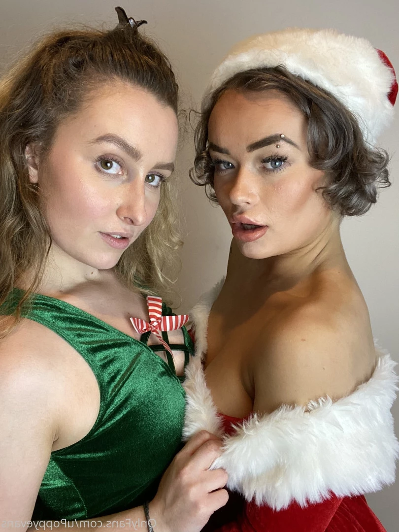 𝐏𝐎𝐏𝐏𝐘 𝐄𝐕𝐀𝐍𝐒 😈𝐓𝐇𝐑𝐄𝐄𝐒𝐎𝐌𝐄 𝐐𝐔𝐄𝐄𝐍 [ poppyevans ] Onlyfans leaked photo 8276155 on Hotleaks.tv