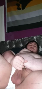 10093490