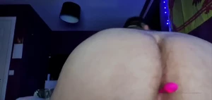 10093558