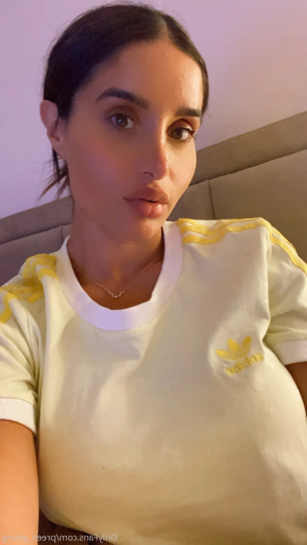 Preeti Babestation GFE 💗 [ preeti_young ] Onlyfans leaked photo 16170977 on Hotleaks.tv