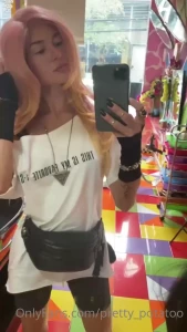 10090607
