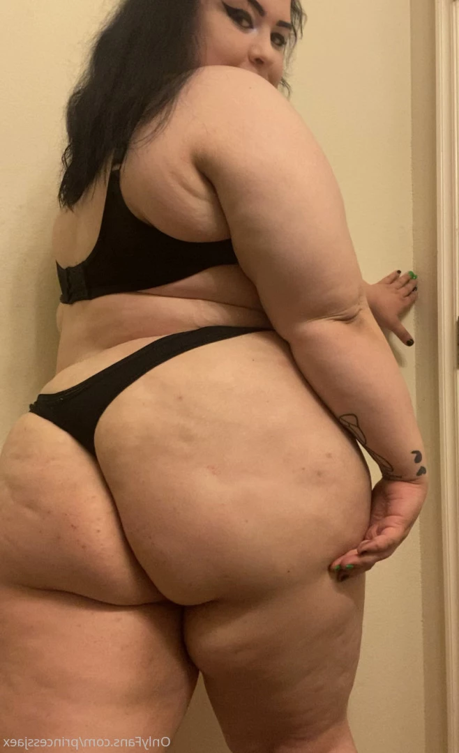𝙅𝙖𝙚 𝘿𝙖𝙧𝙡𝙞𝙣𝙜 🖤✨ [ princessjaex ] Onlyfans leaked photo 10020272 on Hotleaks.tv