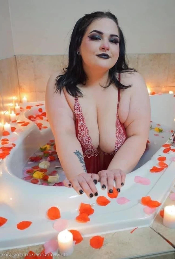 𝙅𝙖𝙚 𝘿𝙖𝙧𝙡𝙞𝙣𝙜 🖤✨ [ princessjaex ] Onlyfans leaked photo 10020584 on Hotleaks.tv