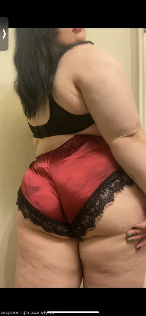 𝙅𝙖𝙚 𝘿𝙖𝙧𝙡𝙞𝙣𝙜 🖤✨ [ princessjaex ] Onlyfans leaked photo 10020737 on Hotleaks.tv