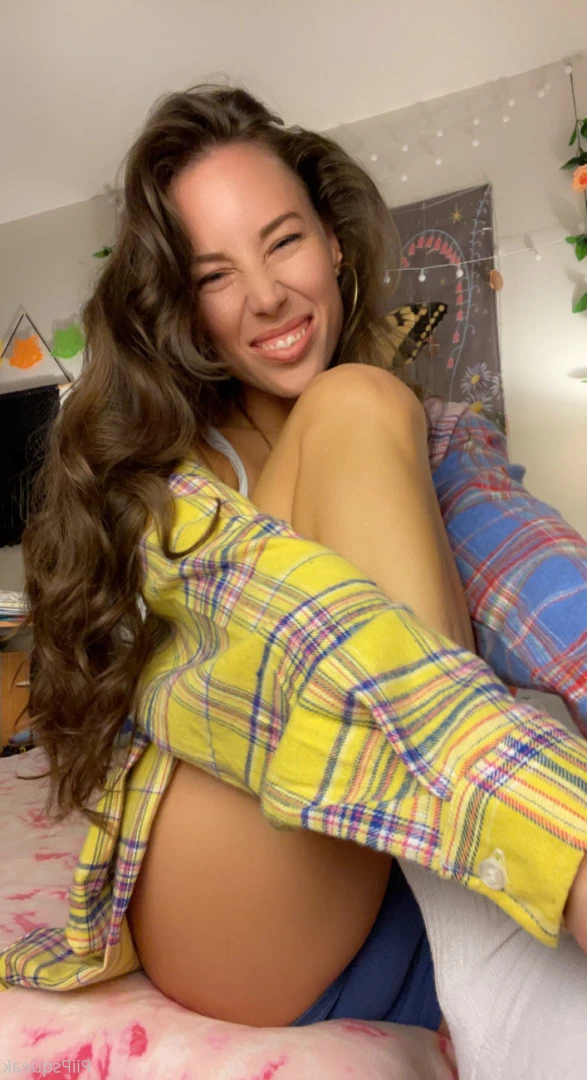 EmmyBabii [ mfcemmy ] Onlyfans leaked photo 9987147 on Hotleaks.tv