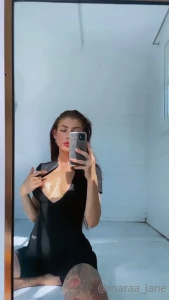 1641297