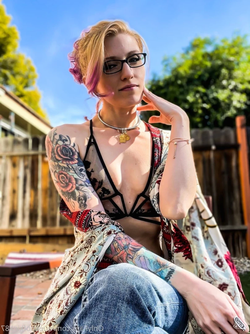 The Submissive Next Door [ queenofkink87 ] Onlyfans leaked photo 10871408 on Hotleaks.tv