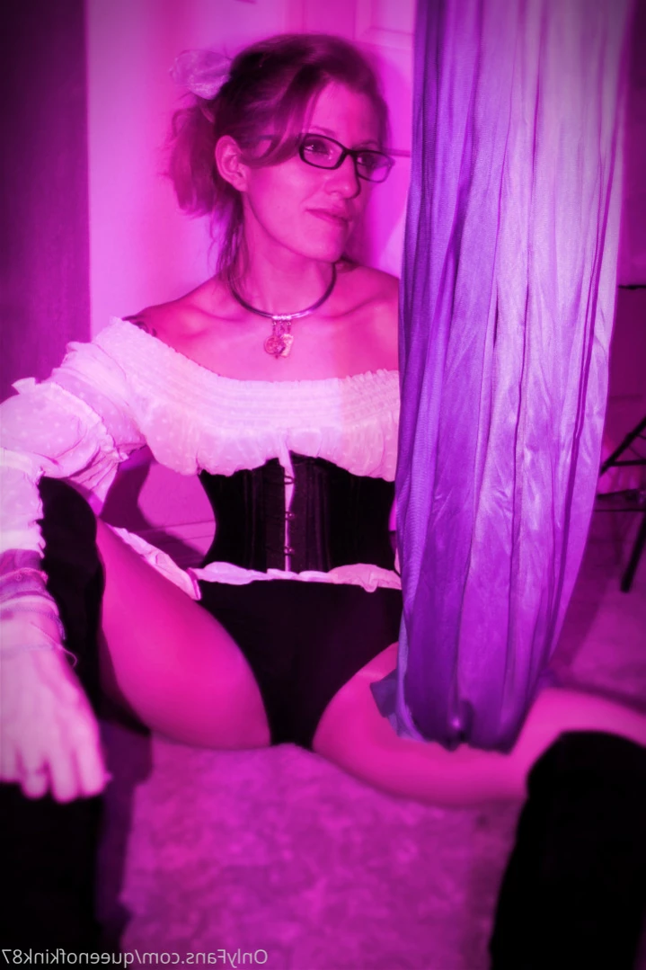 The Submissive Next Door [ queenofkink87 ] Onlyfans leaked photo 11028398 on Hotleaks.tv