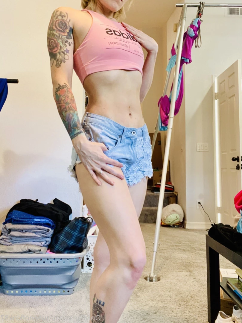 The Submissive Next Door [ queenofkink87 ] Onlyfans leaked photo 15457086 on Hotleaks.tv
