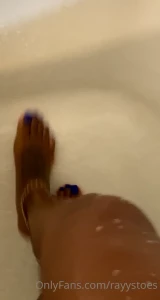 10062427