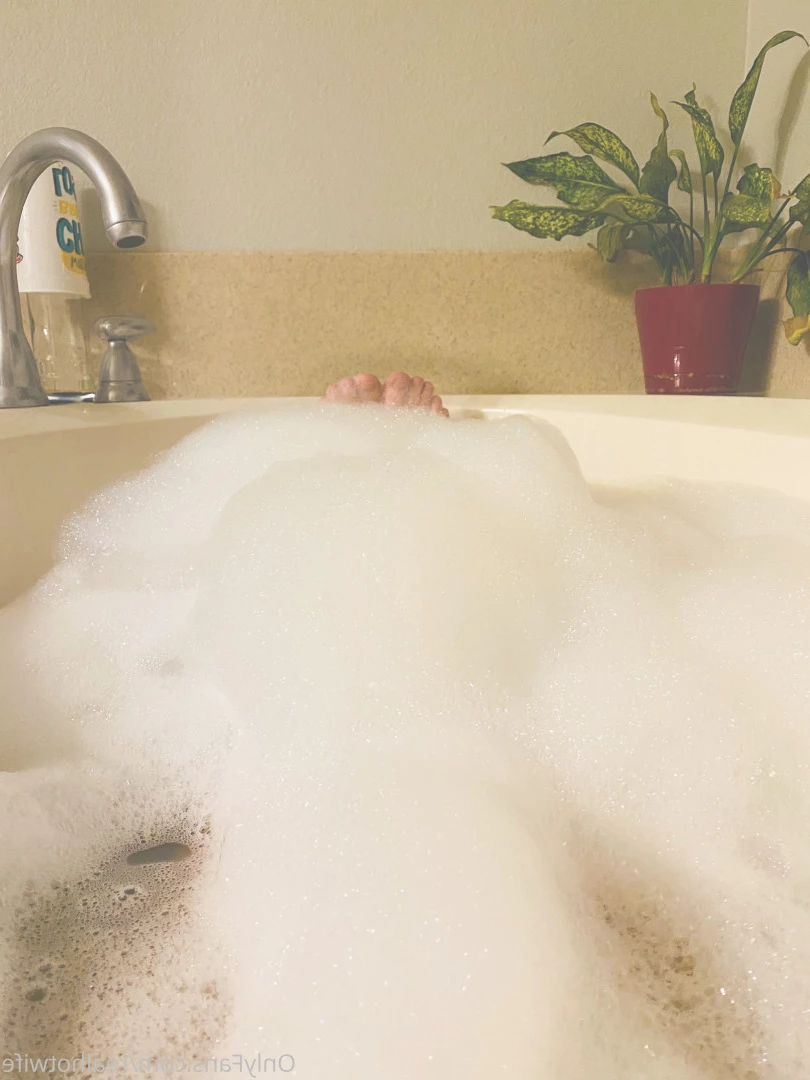 realhotwife Onlyfans leaked photo 10117395 on Hotleaks.tv