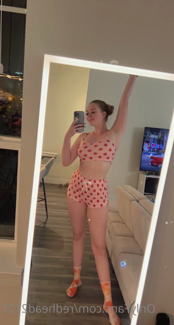 Maddy [ redhead2121 ] Onlyfans leaked photo 8267539 on Hotleaks.tv