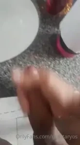 10050819