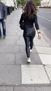 Leyla [ repressed-princess ] Onlyfans leaked video 10047968 on Hotleaks.tv
