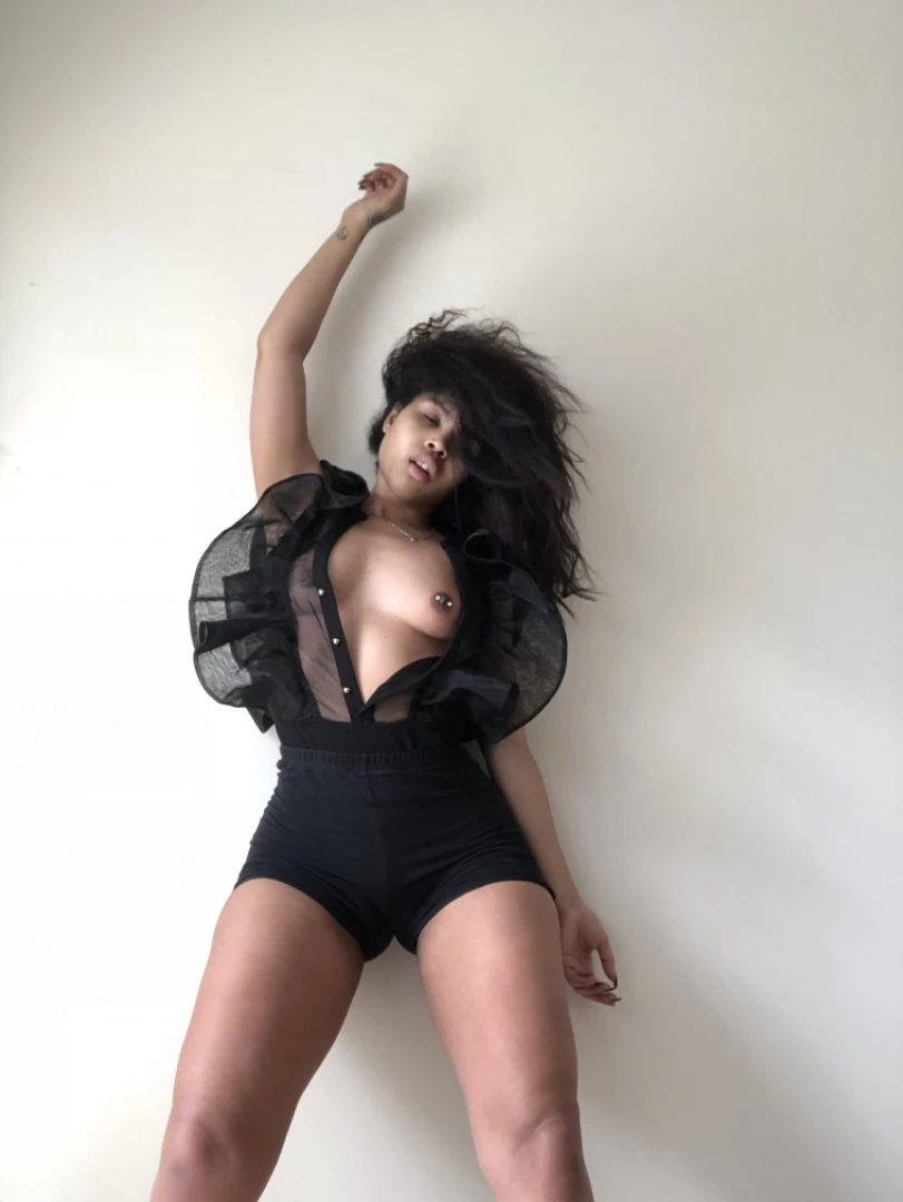 Ri Von D [ rivond ] Onlyfans leaked photo 8254831 on Hotleaks.tv