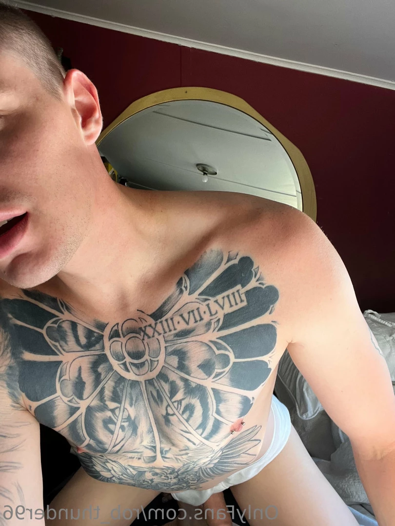 Rob [ rob_thunder96 ] Onlyfans leaked photo 8236557 on Hotleaks.tv