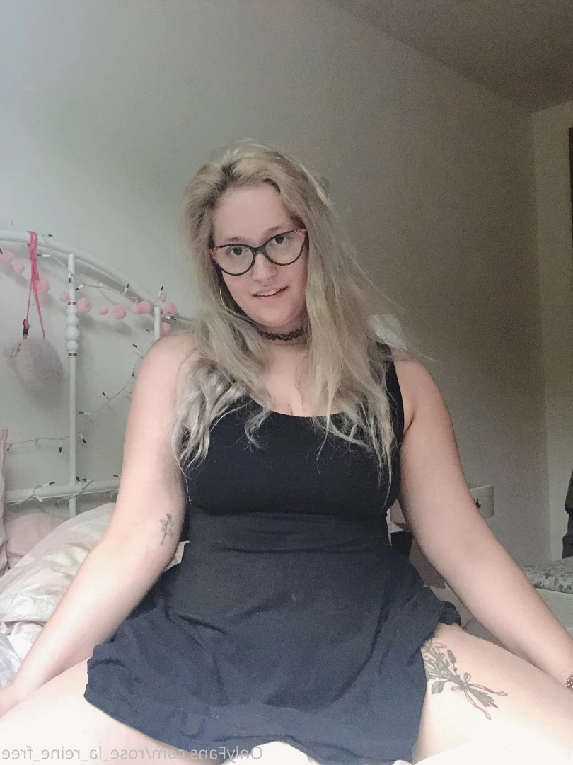 🌹𝓡𝓸𝓼𝓮 🌹 FULL VIDEOS ON WALL [ rose_la_reine_vip ] Onlyfans leaked photo 10135967 on Hotleaks.tv