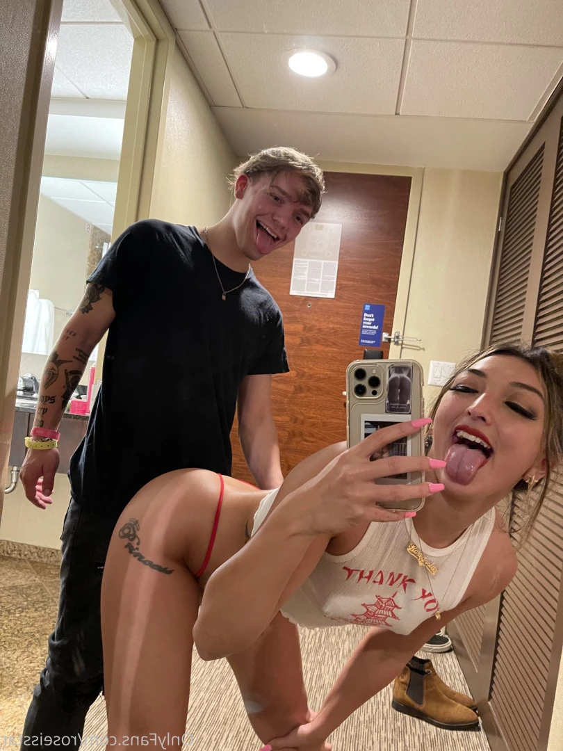 🌹Rose Isstar⭐️ [ roseisstar ] Onlyfans leaked photo 8296479 on Hotleaks.tv