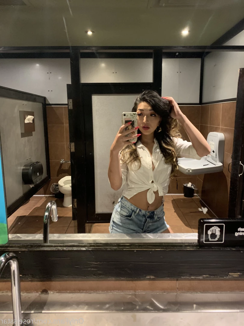 🌹Rose Isstar⭐️ [ roseisstar ] Onlyfans leaked photo 8297418 on Hotleaks.tv