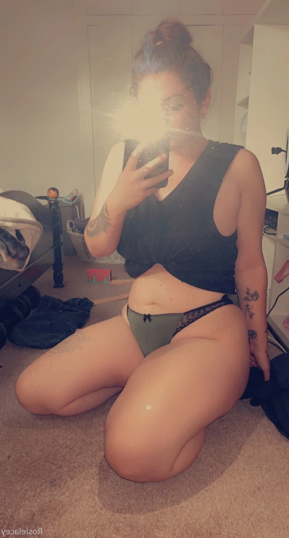 Rosie [ rosielacey2020 ] Onlyfans leaked photo 10876745 on Hotleaks.tv