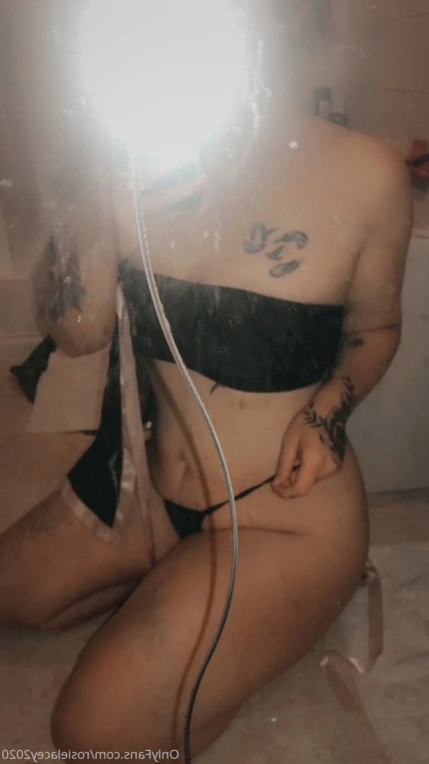 Rosie [ rosielacey2020 ] Onlyfans leaked photo 12244614 on Hotleaks.tv