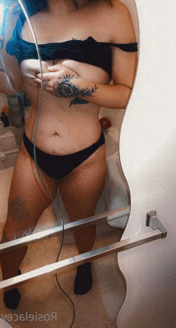 Rosie [ rosielacey2020 ] Onlyfans leaked photo 14610851 on Hotleaks.tv