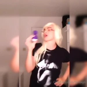 10038285