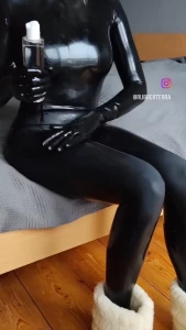 10021441