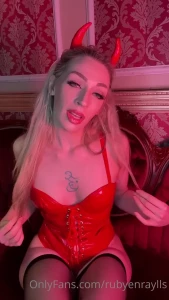Seattle Dominatrix Ruby Enraylls [ rubyenraylls ] Onlyfans leaked video 10016339 on Hotleaks.tv