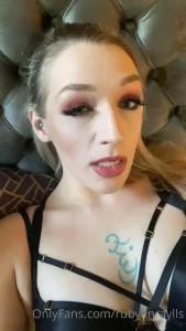 Seattle Dominatrix Ruby Enraylls [ rubyenraylls ] Onlyfans leaked video 10017948 on Hotleaks.tv